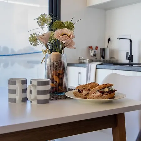 Hausboat David * Hrdonov